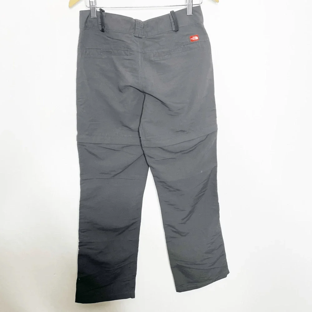 THE NORTH FACE Short Court Zip Off Convertible Cargo Pants Shorts gray womens 6